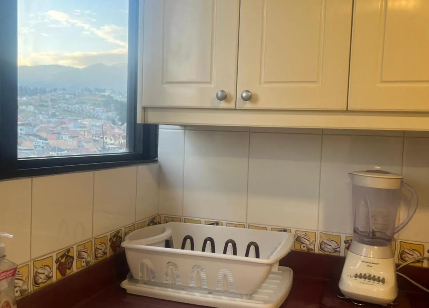 Enorme, 3 Habitaciones, Vista A Toda La Ciudad, Zona Exclusiva, Jacuzzi Cuenca