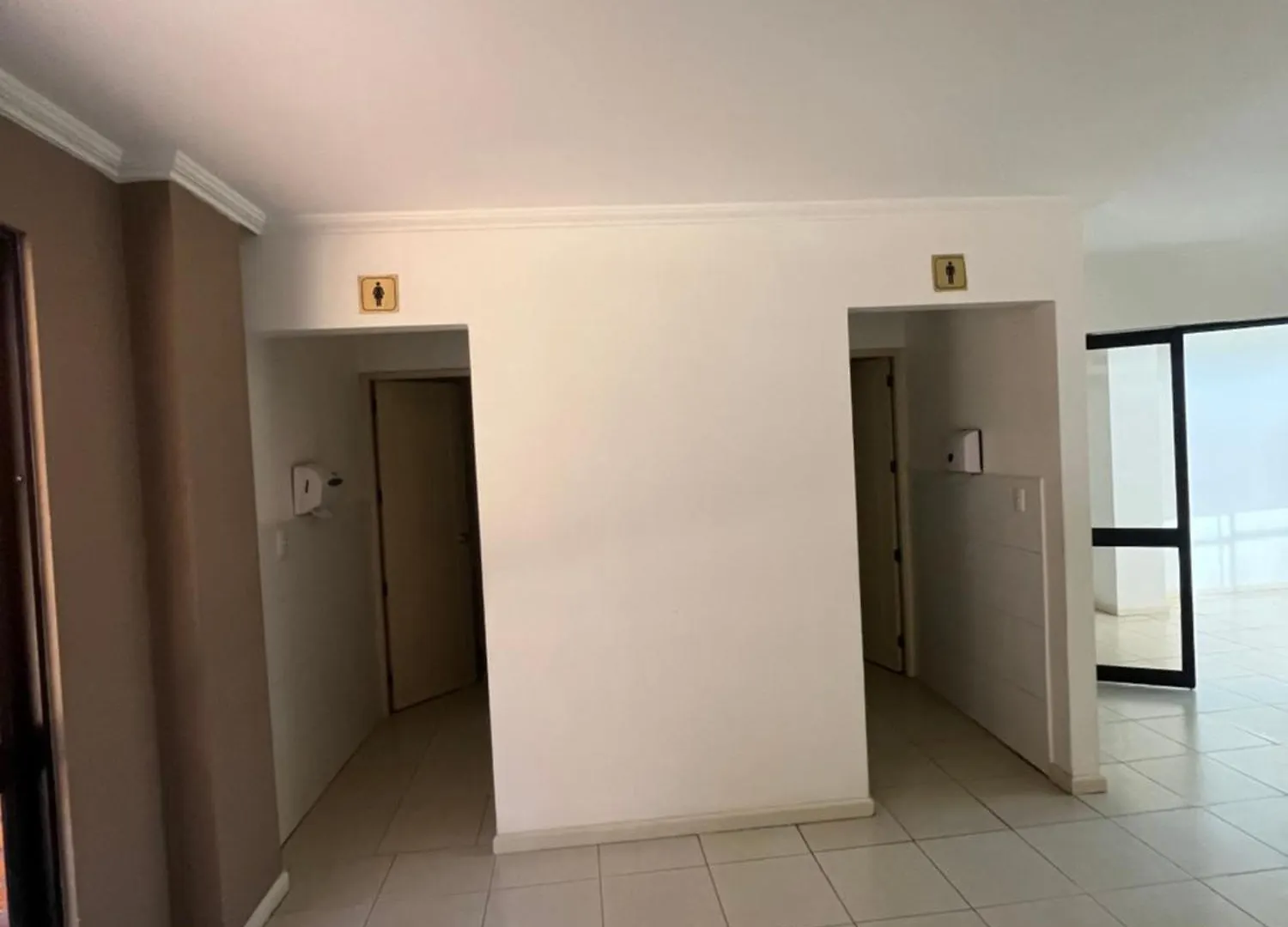 Enorme, 3 Habitaciones, Vista A Toda La Ciudad, Zona Exclusiva, Jacuzzi Cuenca Apartamento