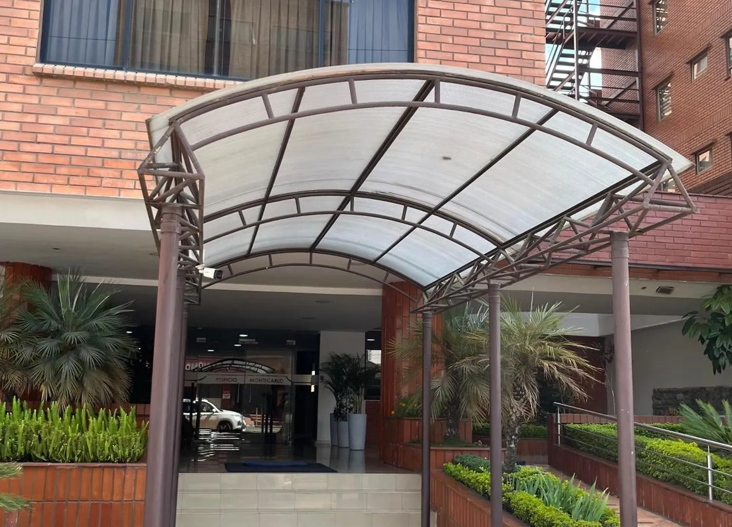 Enorme, 3 Habitaciones, Vista A Toda La Ciudad, Zona Exclusiva, Jacuzzi Cuenca
