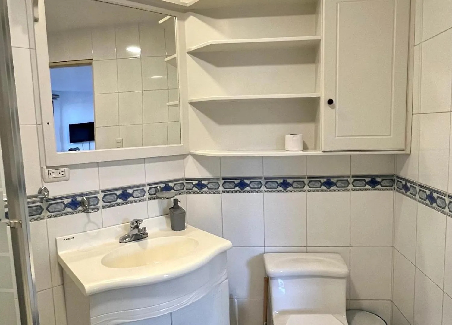 Apartamento Enorme, 3 Habitaciones, Vista A Toda La Ciudad, Zona Exclusiva, Jacuzzi Cuenca Ecuador