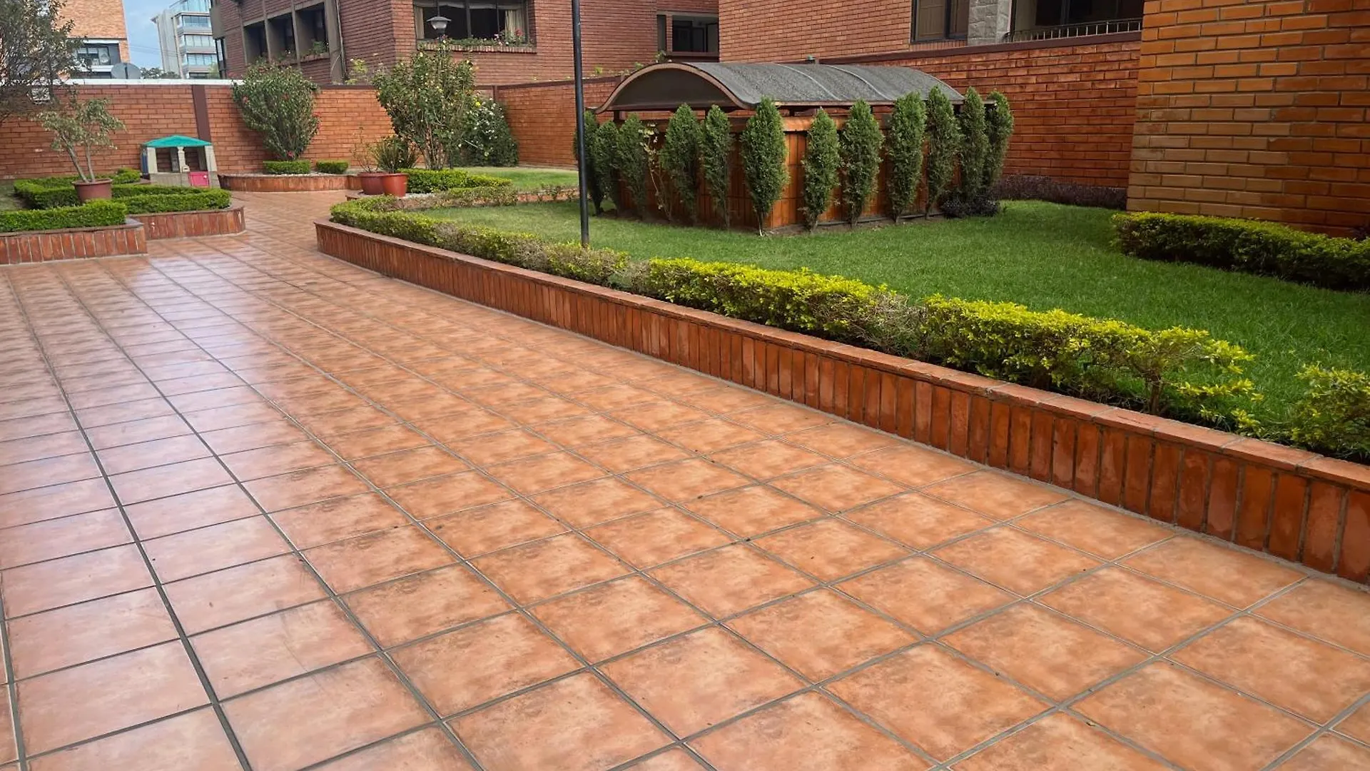 Enorme, 3 Habitaciones, Vista A Toda La Ciudad, Zona Exclusiva, Jacuzzi Cuenca Ecuador