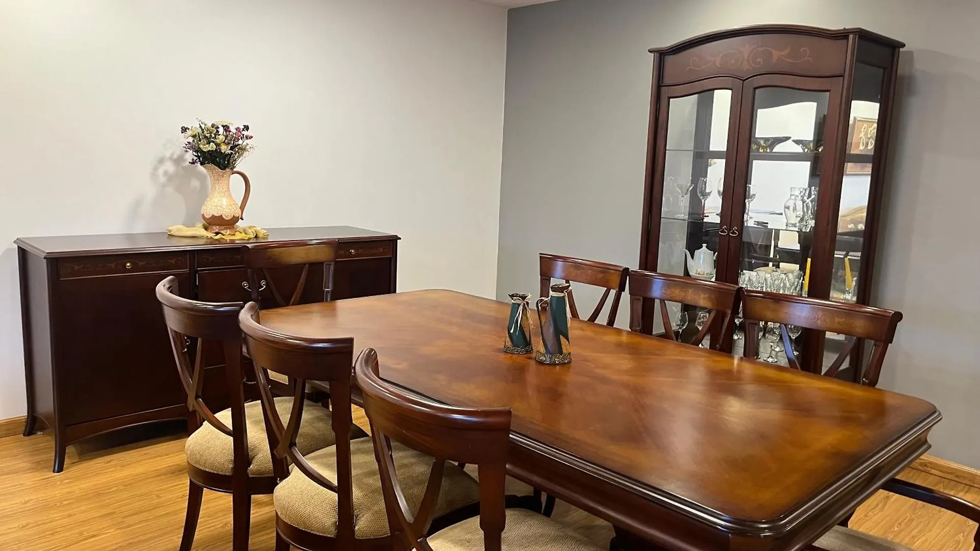 Apartamento Enorme, 3 Habitaciones, Vista A Toda La Ciudad, Zona Exclusiva, Jacuzzi Cuenca Ecuador