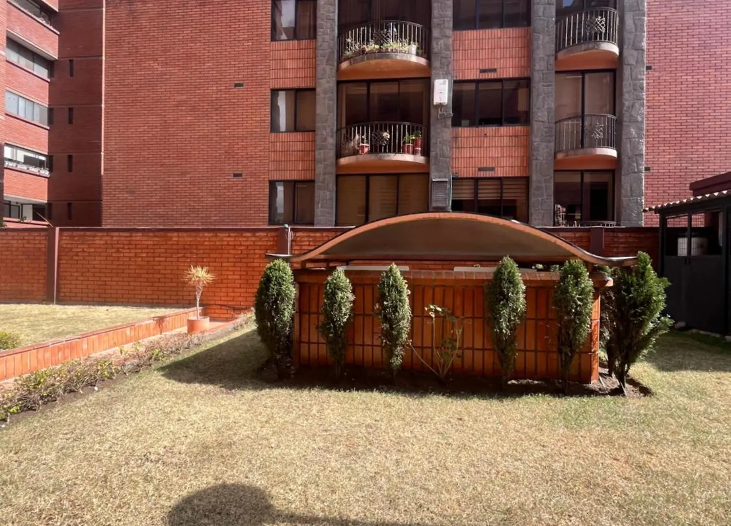 Enorme, 3 Habitaciones, Vista A Toda La Ciudad, Zona Exclusiva, Jacuzzi Cuenca 0*,